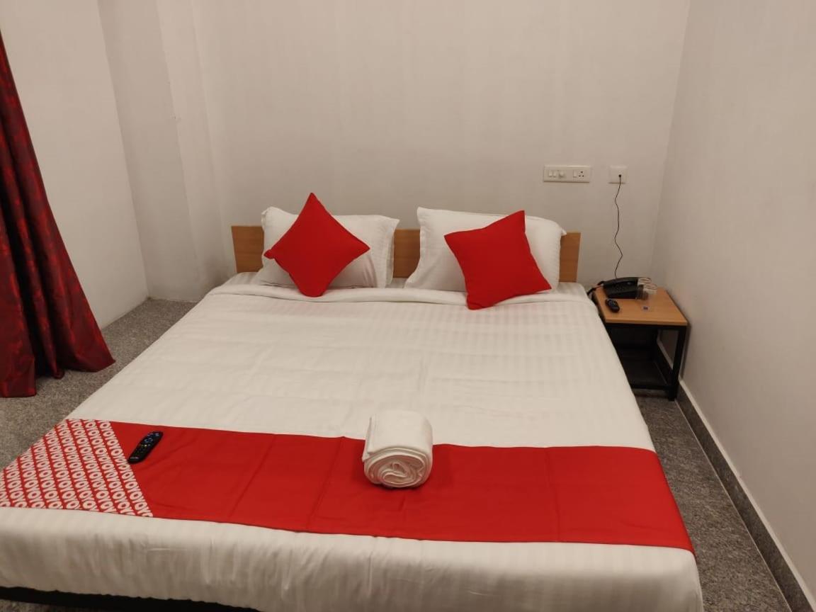 Hotel Seascape Residency White Town Puducherry Exterior foto
